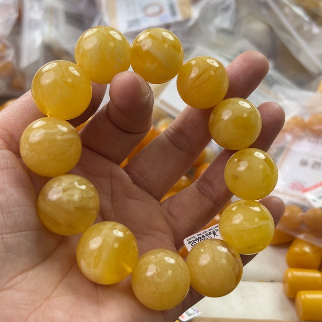 琥珀珠宝奇石未镶嵌