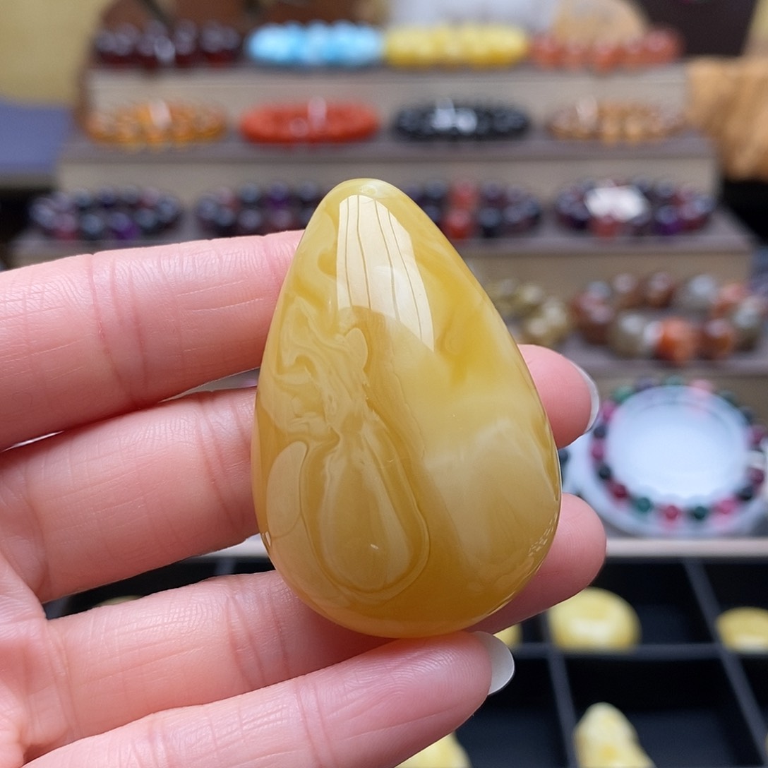 蜜蜡吊坠(不含链)未镶嵌