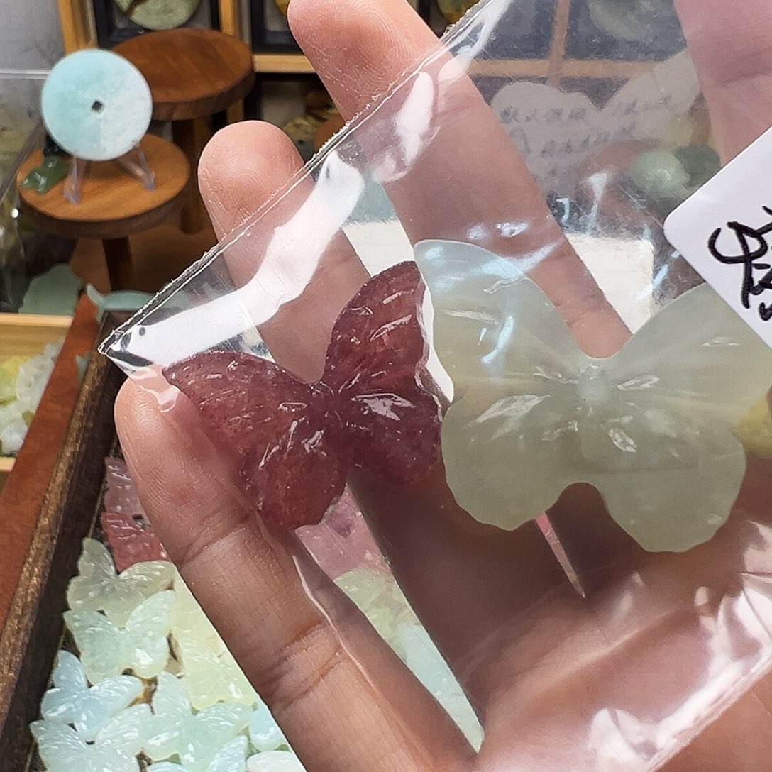 小****蛇纹石玉合金蝴蝶