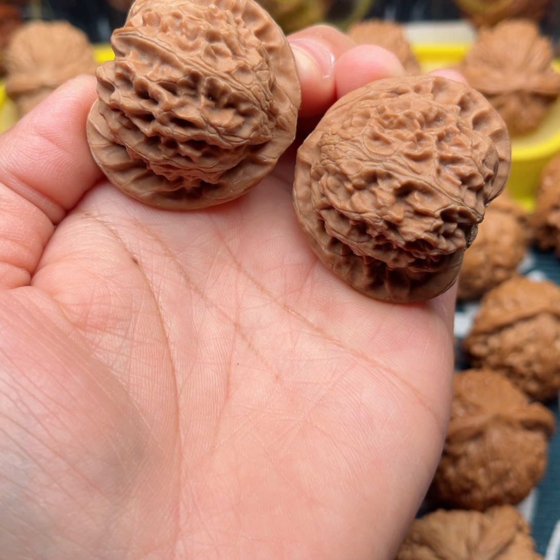 【闪购商品】桃木文玩核桃手把件39宫灯