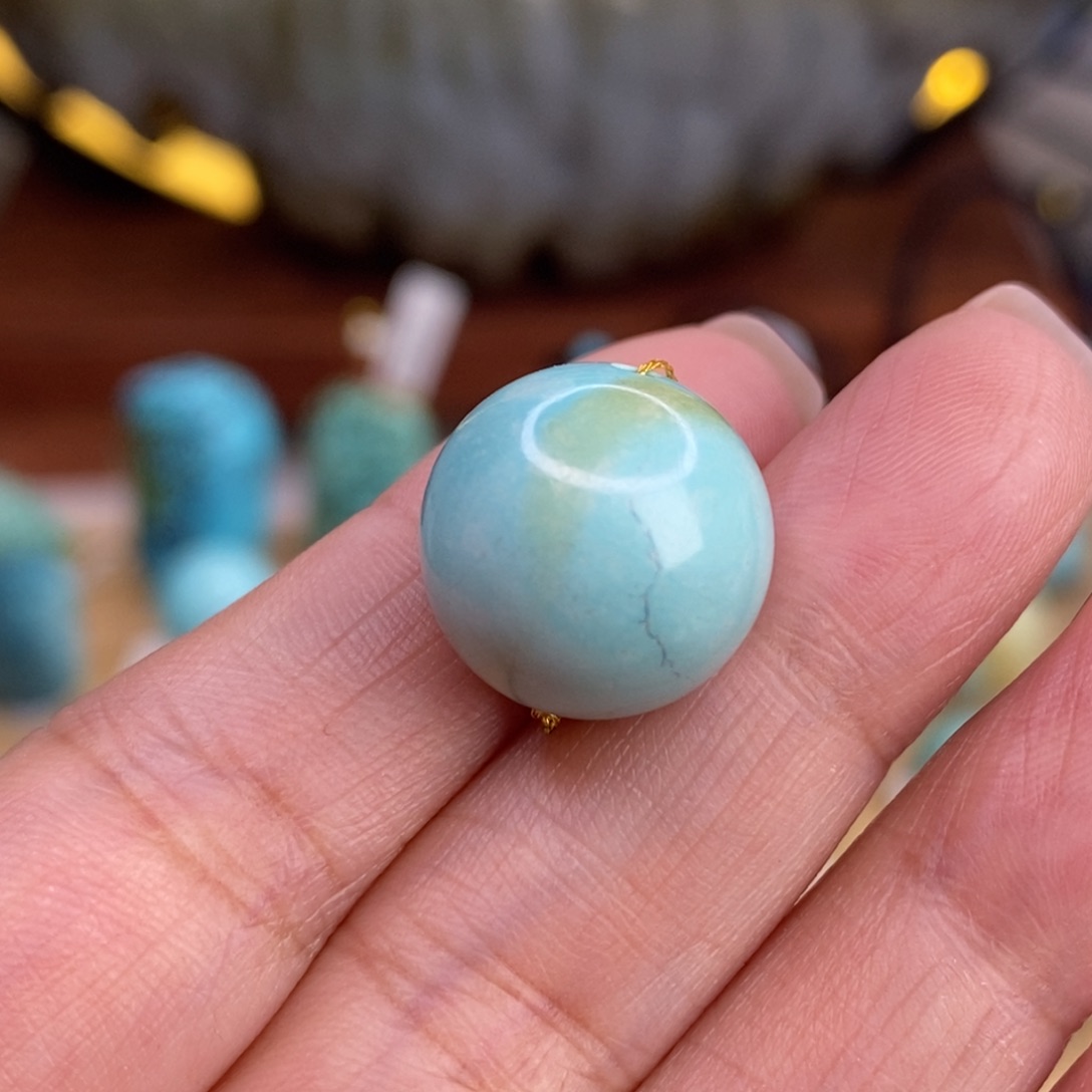 绿松石未镶嵌珠宝奇石14.6