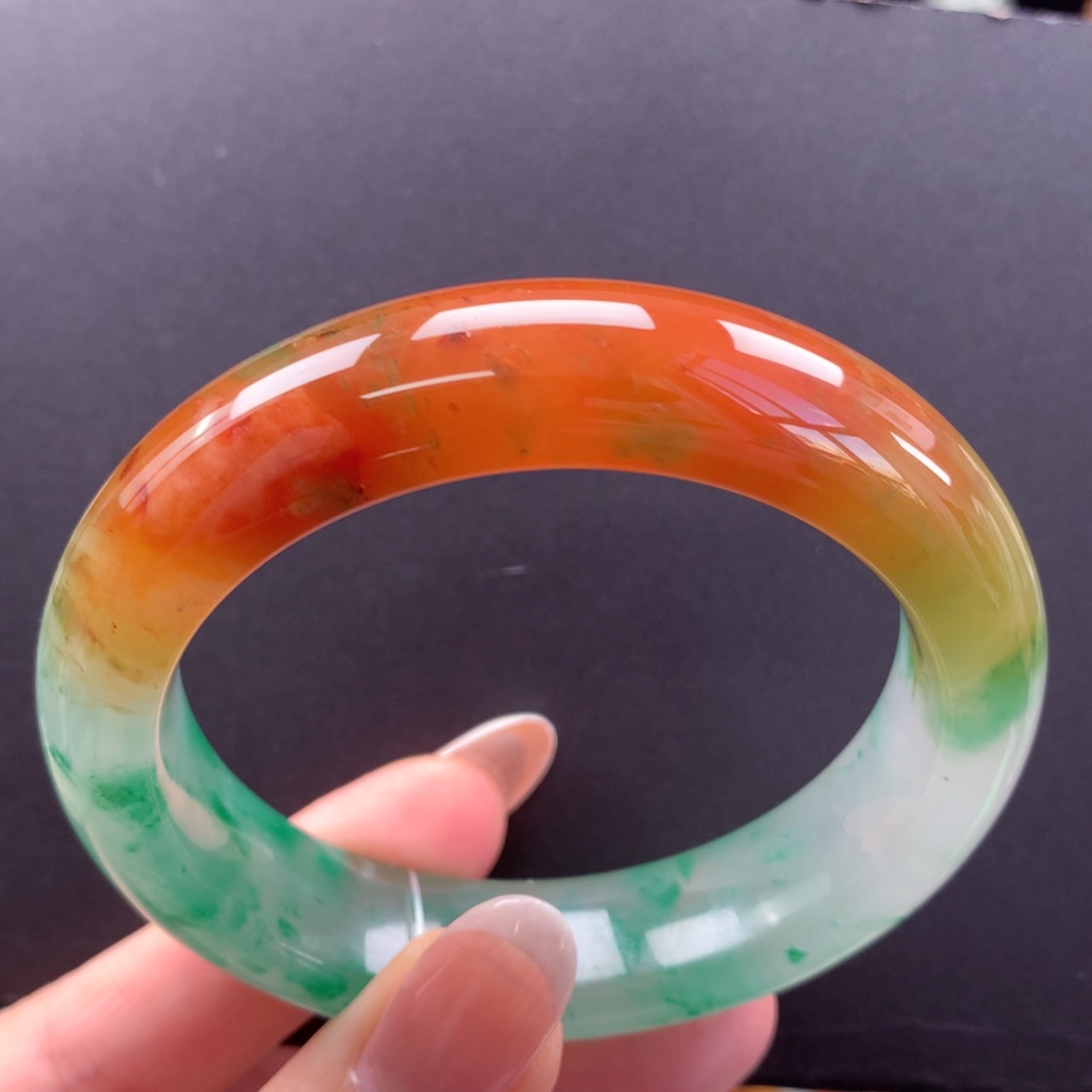 *****石英质玉未镶嵌手镯