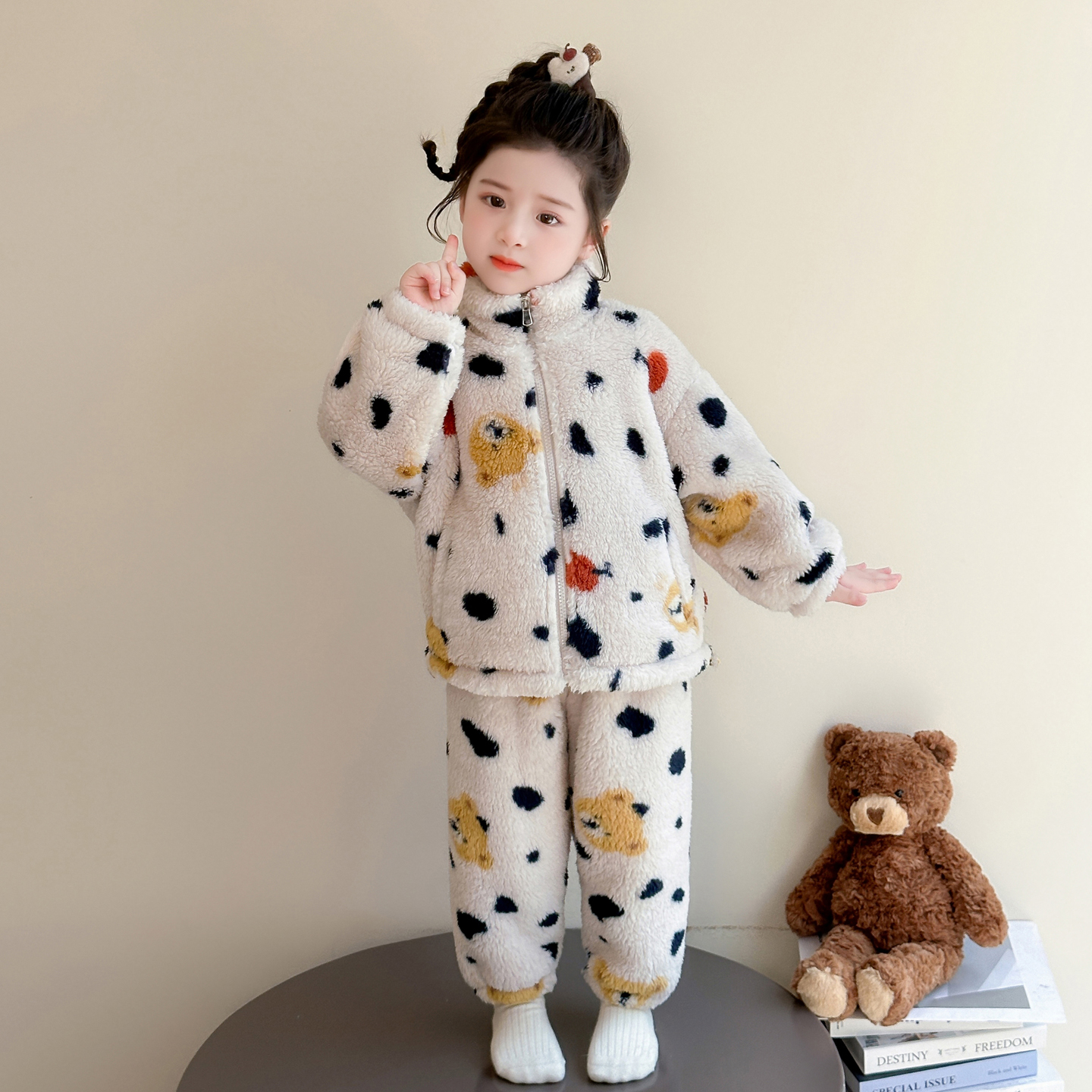 儿童珊瑚绒睡衣女童冬季加厚2025新款宝宝法兰绒套装小女孩家居服