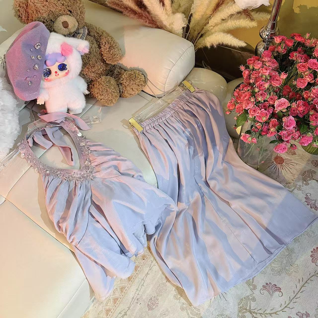 [崔]A0146夏季气质千金大女主重工水钻V领套装