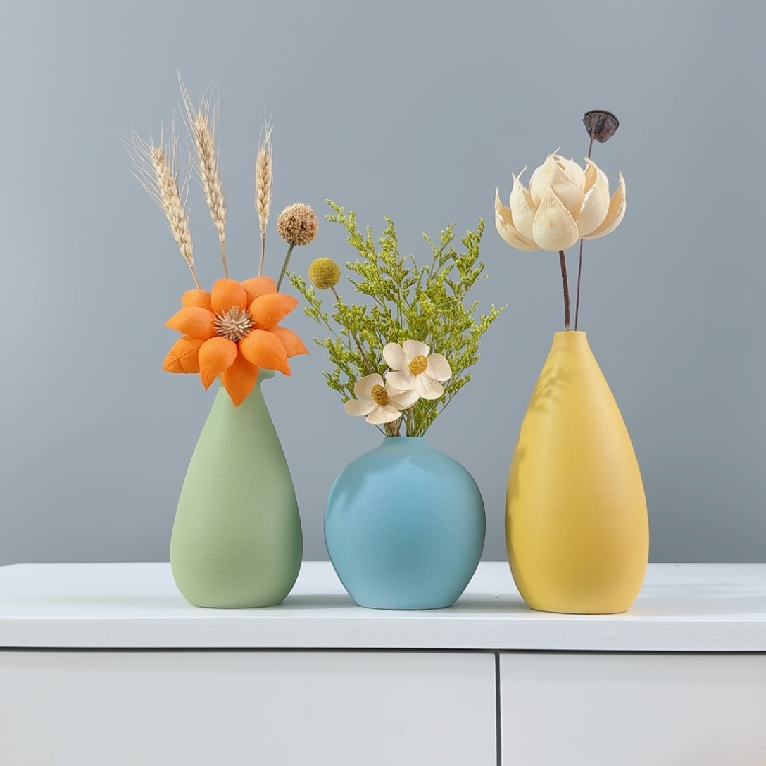 摆件陶瓷小花瓶含花总高约20-30cm