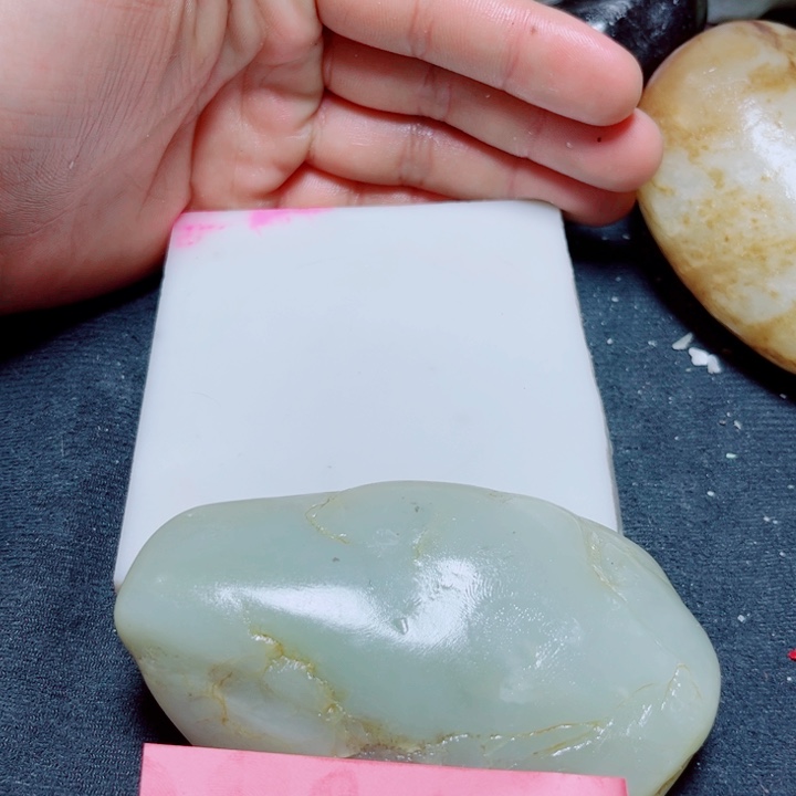 大***爷和田玉（糖玉）未镶嵌珠宝奇石