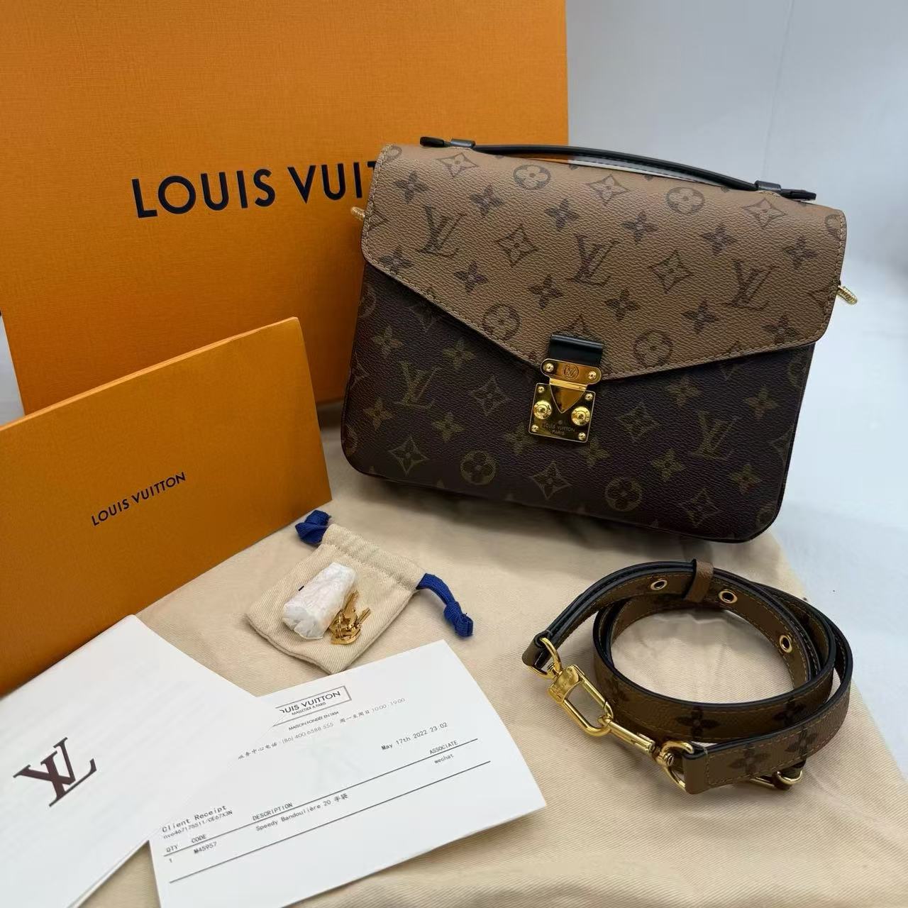 95新 LouisVuitton/路易威登 拼色邮差 可手提单肩斜挎