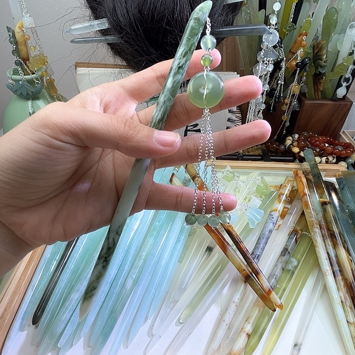 蛇纹石玉发饰未镶嵌