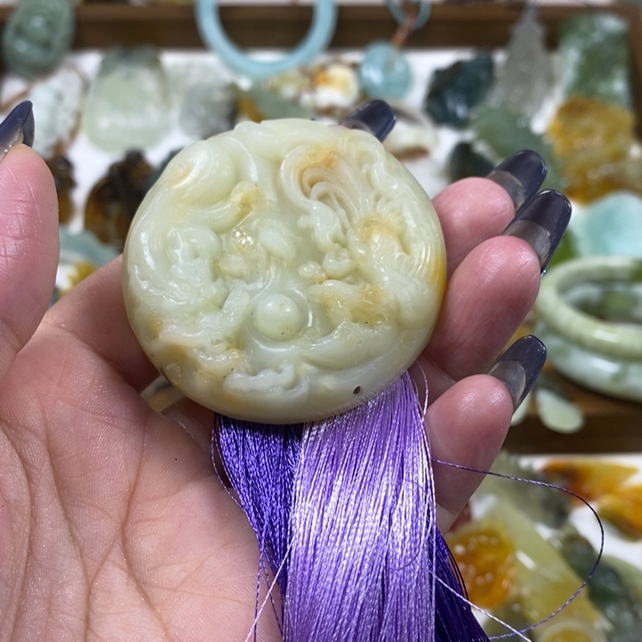 未镶嵌蛇纹石玉车挂
