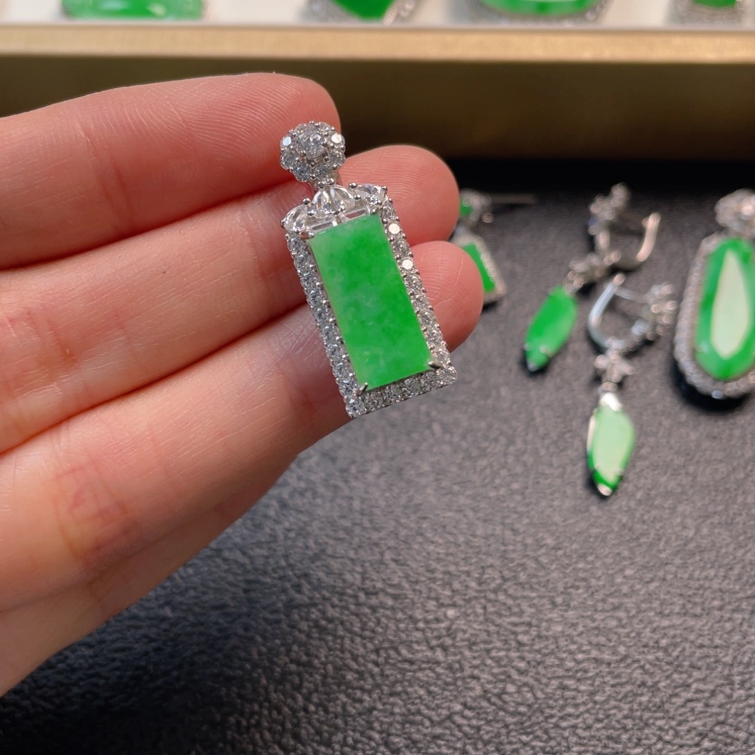 翡翠吊坠(不含链)银S925镶嵌