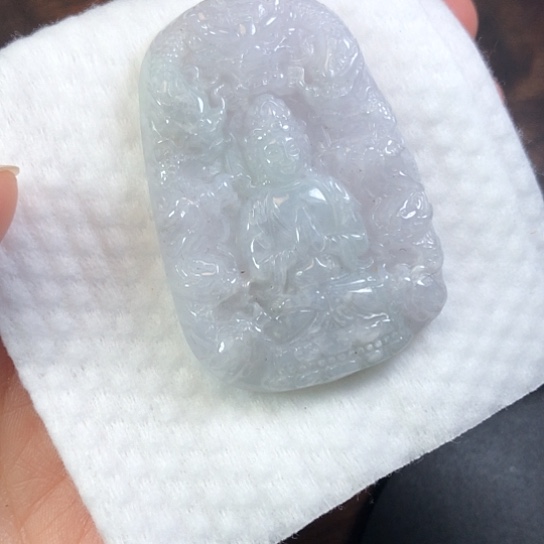 翡翠未镶嵌颈饰缅甸A货，每天下午1点半开播