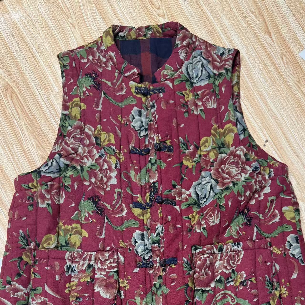 东北花盘扣长马甲