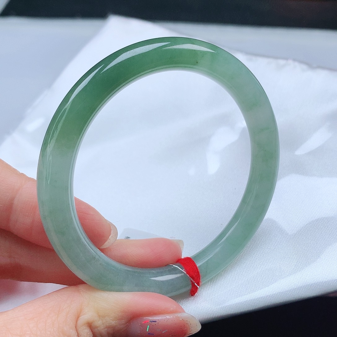 翡翠手镯（圆镯）未镶嵌53➕圆