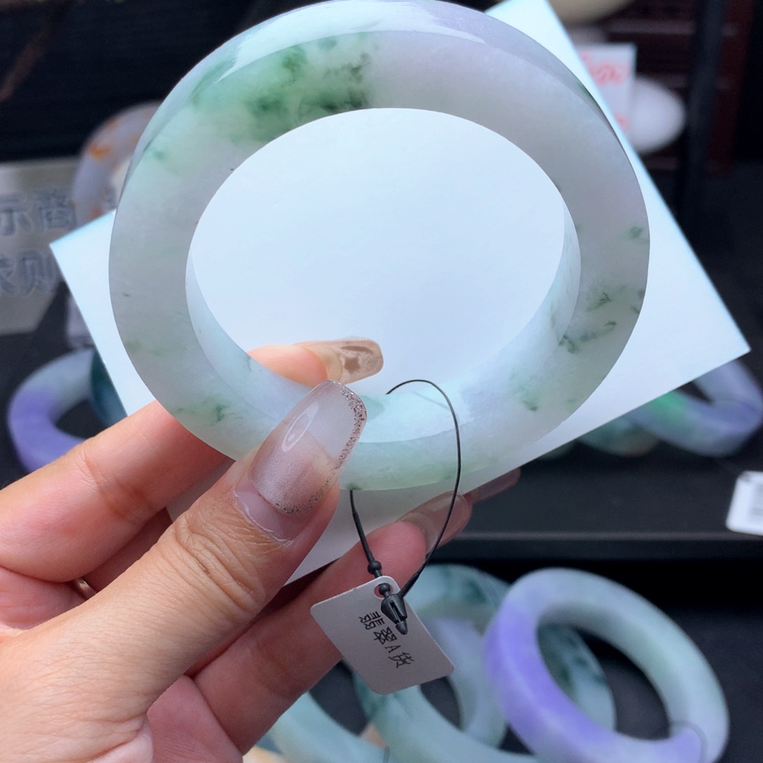 定制翡翠手镯未镶嵌