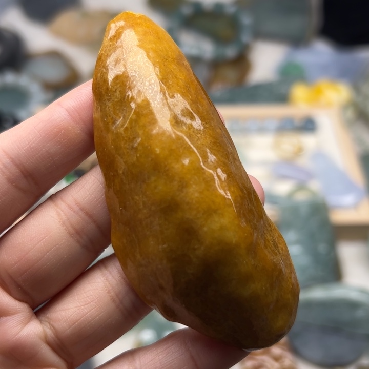 定制翡翠未镶嵌手把件