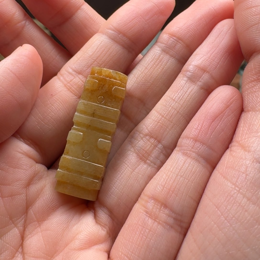 和田玉颈饰未镶嵌凡*?