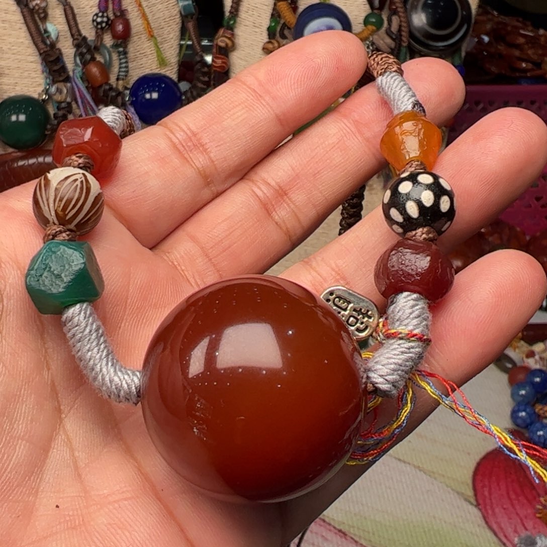 玛瑙/玉髓颈饰未镶嵌