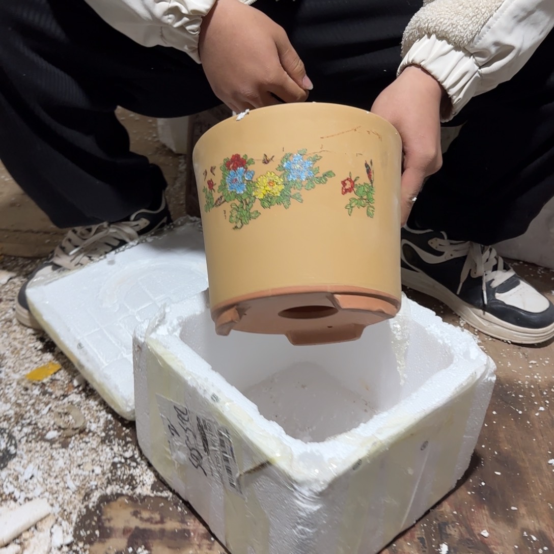 紫砂花盆瑕疵和瑕疵