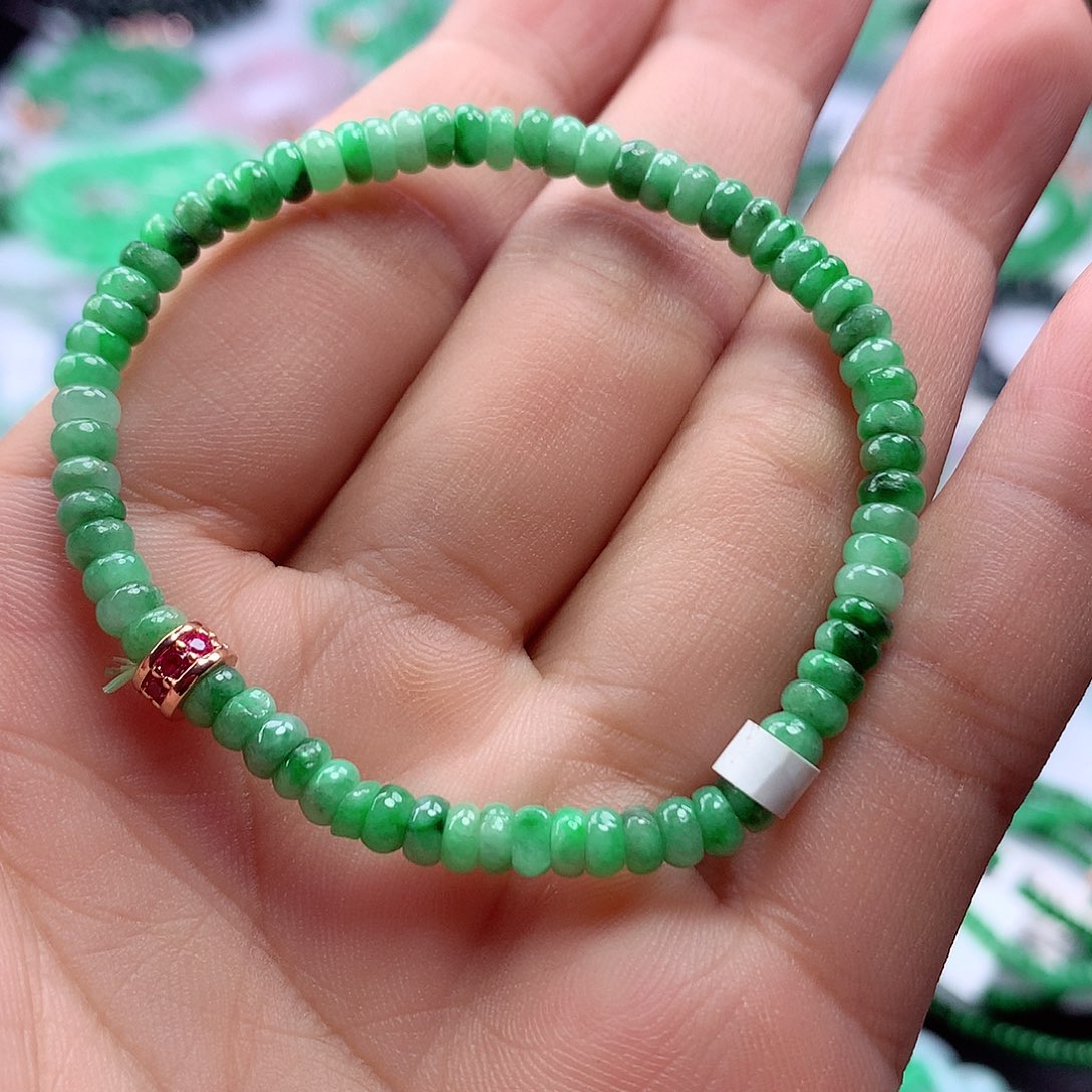 翡翠挂件未镶嵌手串