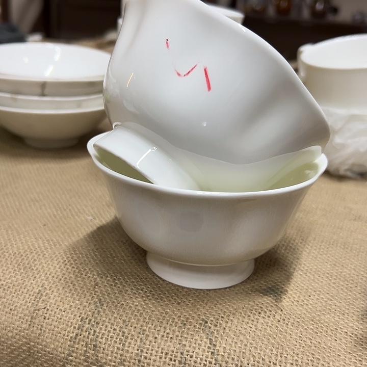 国营尾货骨瓷河口碗一对