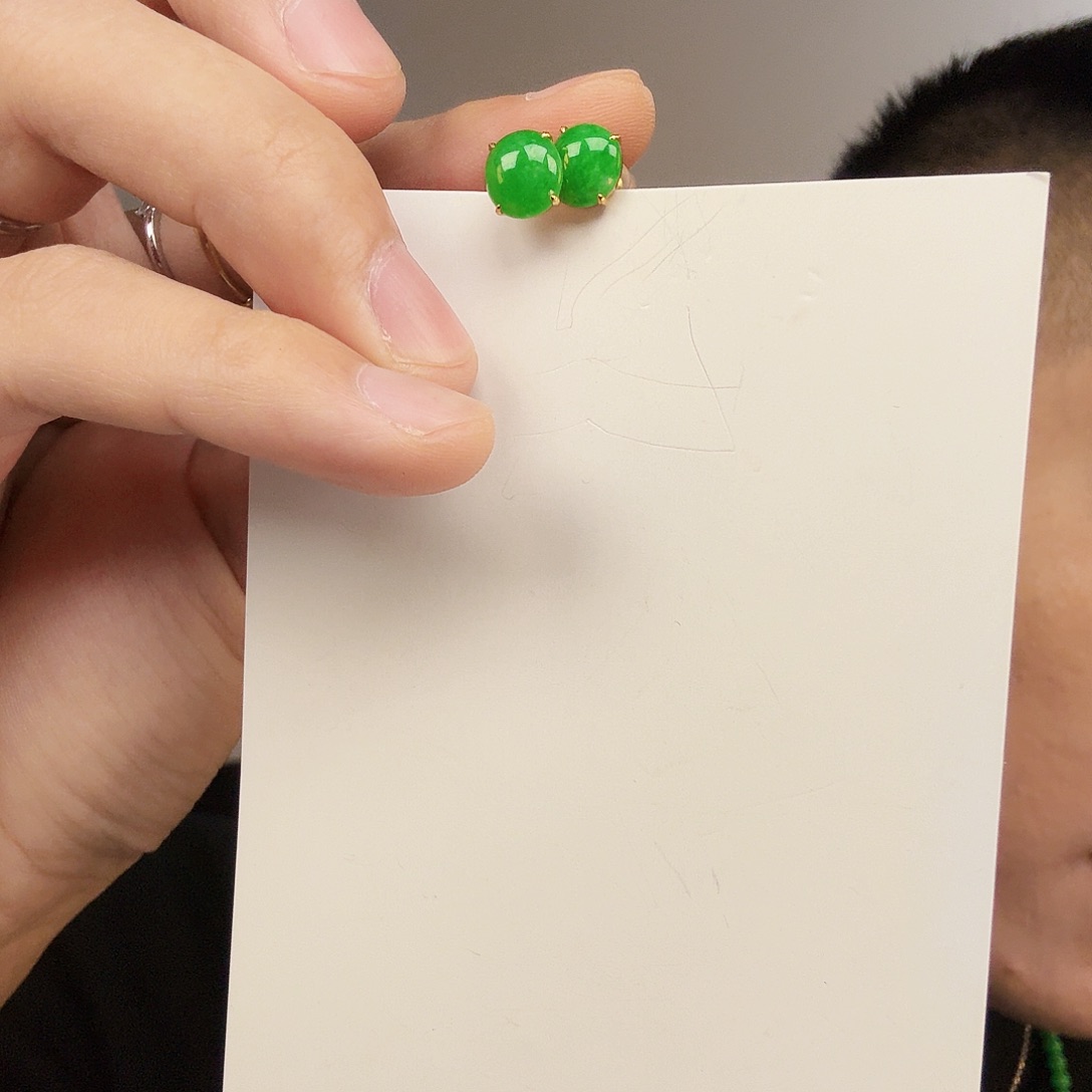 翡翠18K金镶嵌颈饰一对