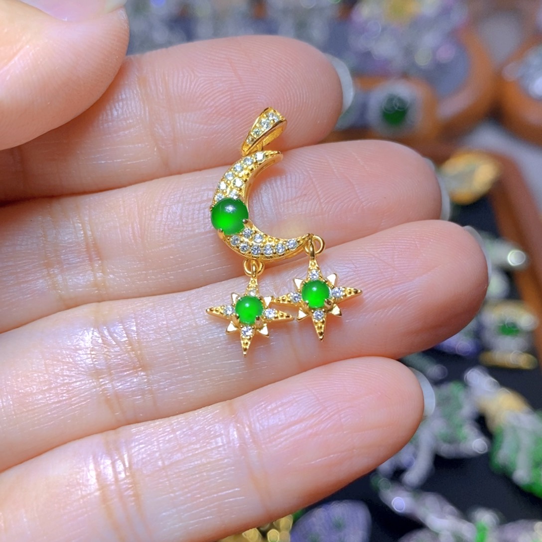 翡翠颈饰银S925镶嵌天然翡翠