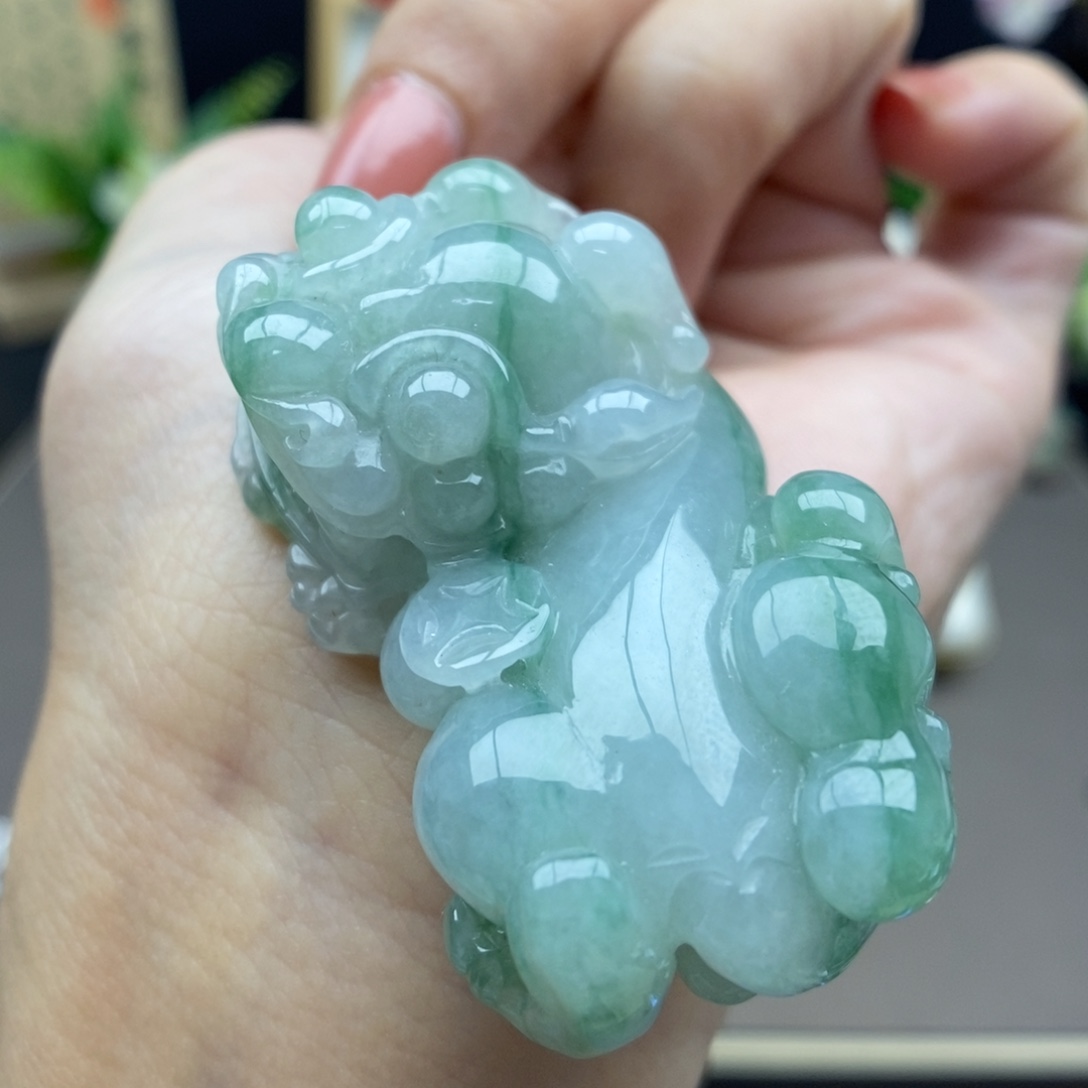 翡翠未镶嵌颈饰吊坠126