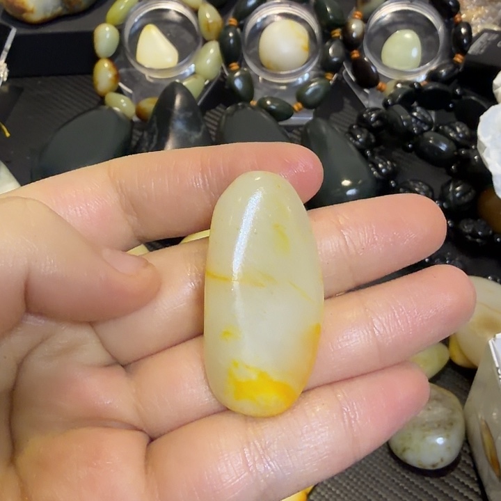 走***3和田玉未镶嵌挂件