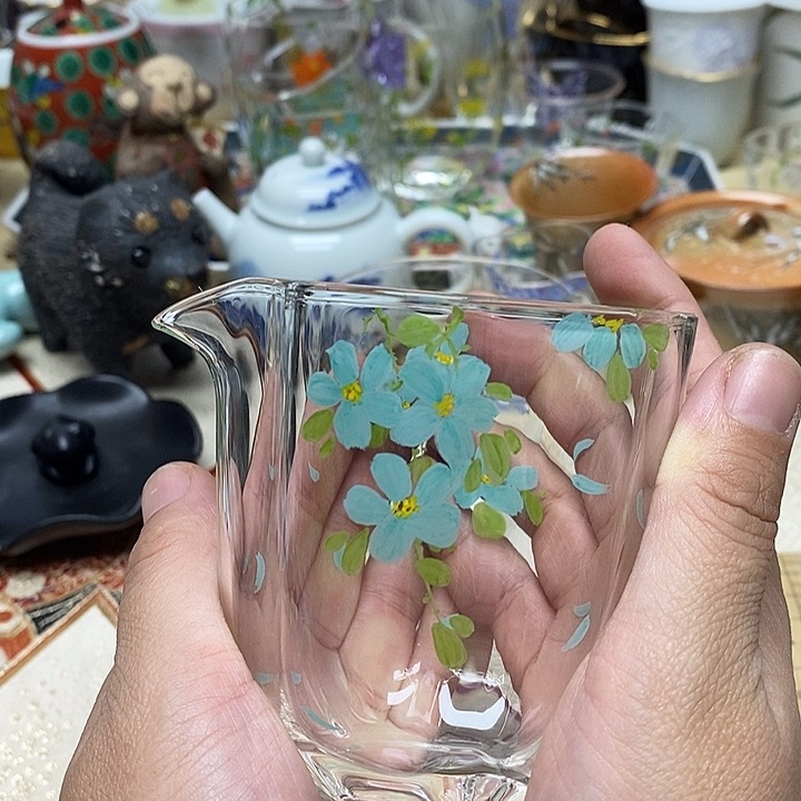 茶壶紫砂杯子的味道就好像被风雨所