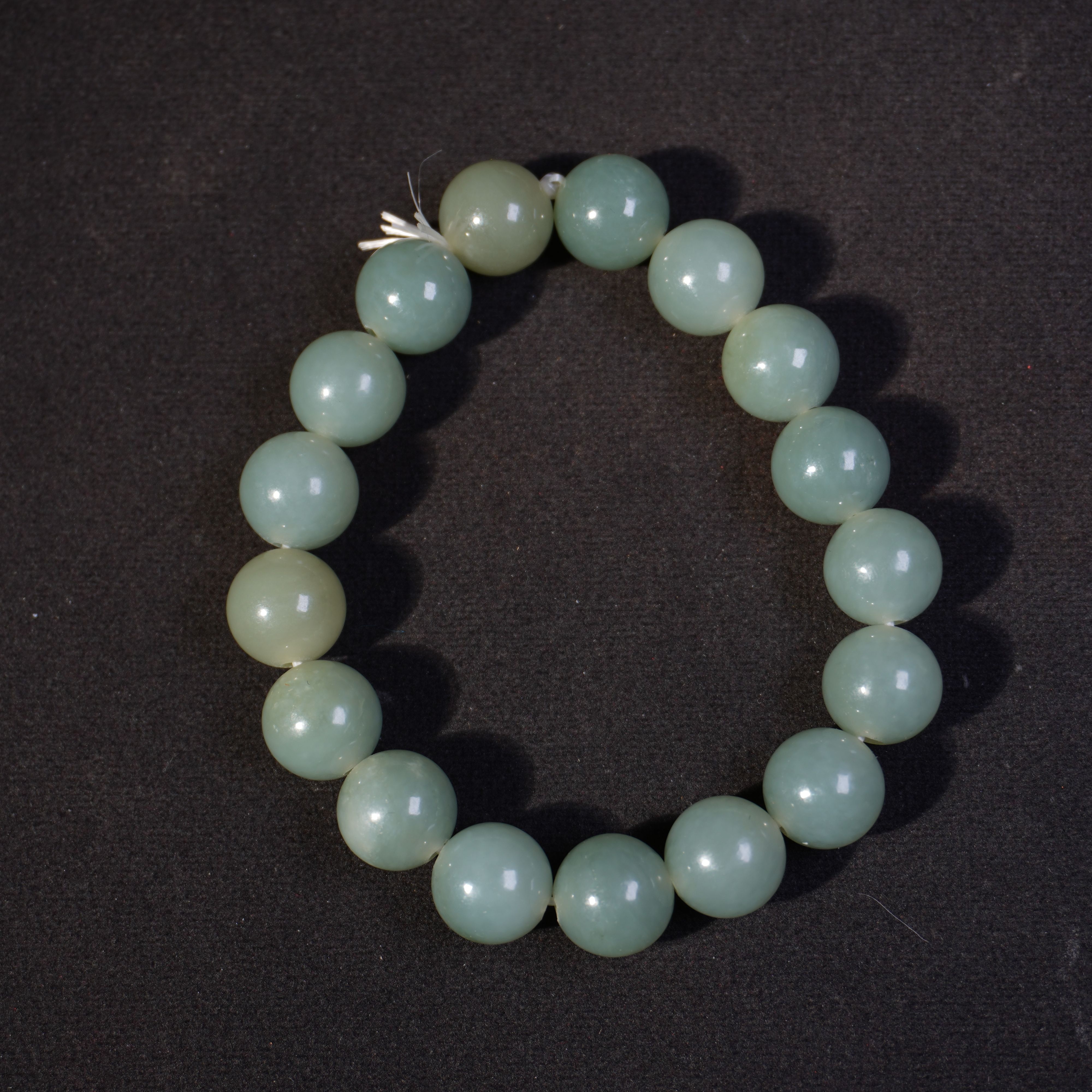 9NU3  清  和田玉手串