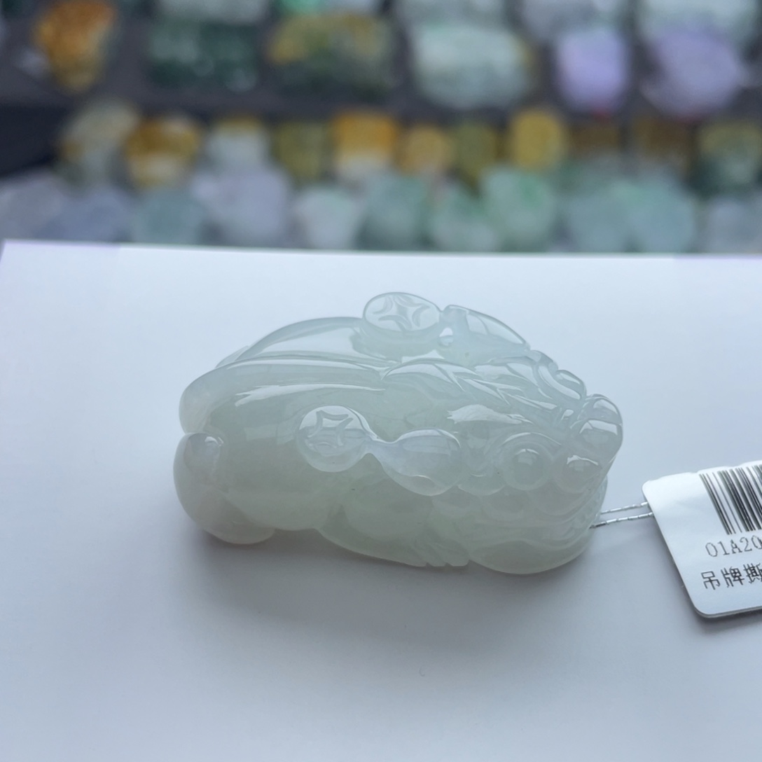 翡翠颈饰未镶嵌貔貅