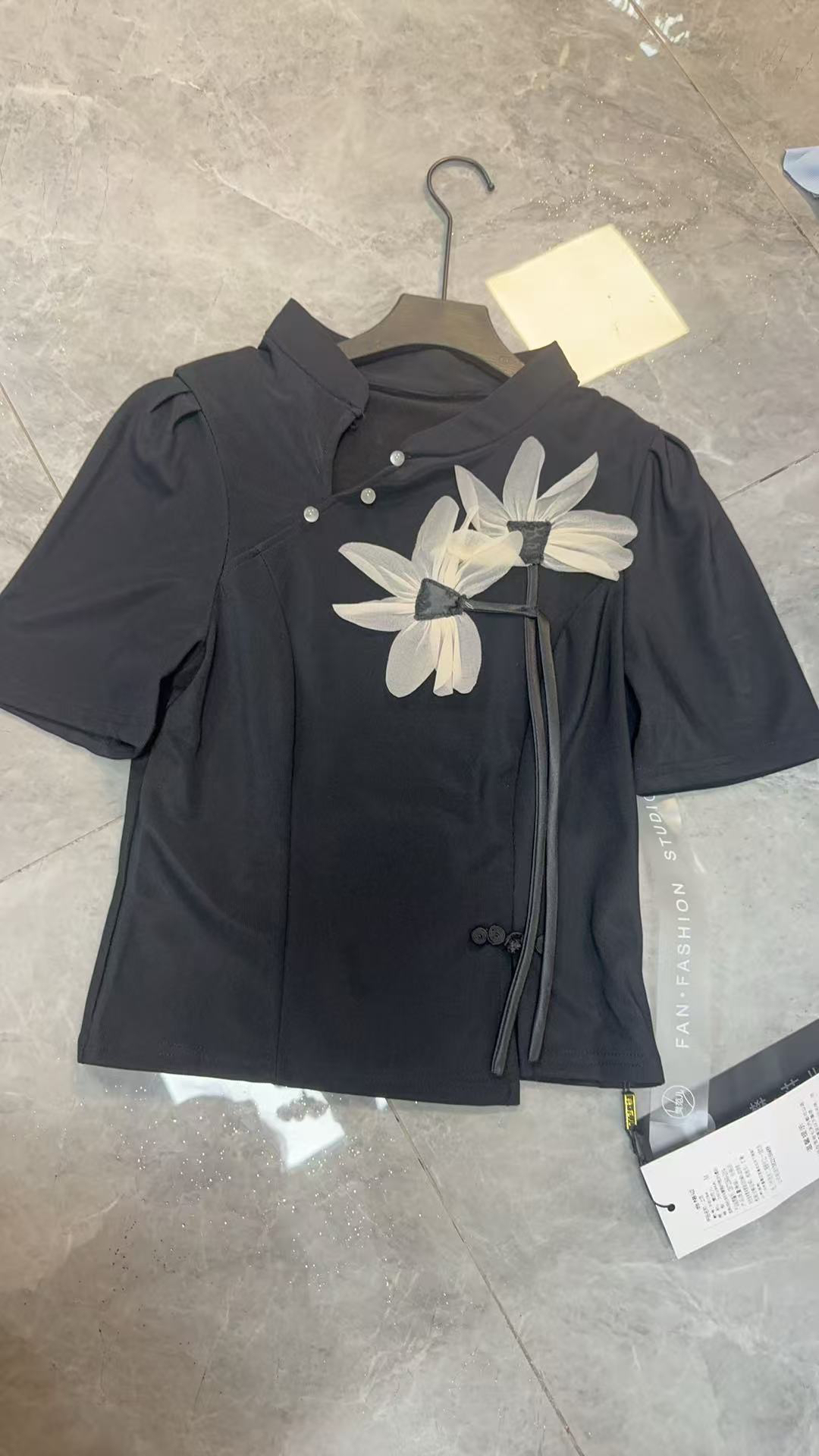 新中式花朵盘扣上衣黑色休闲