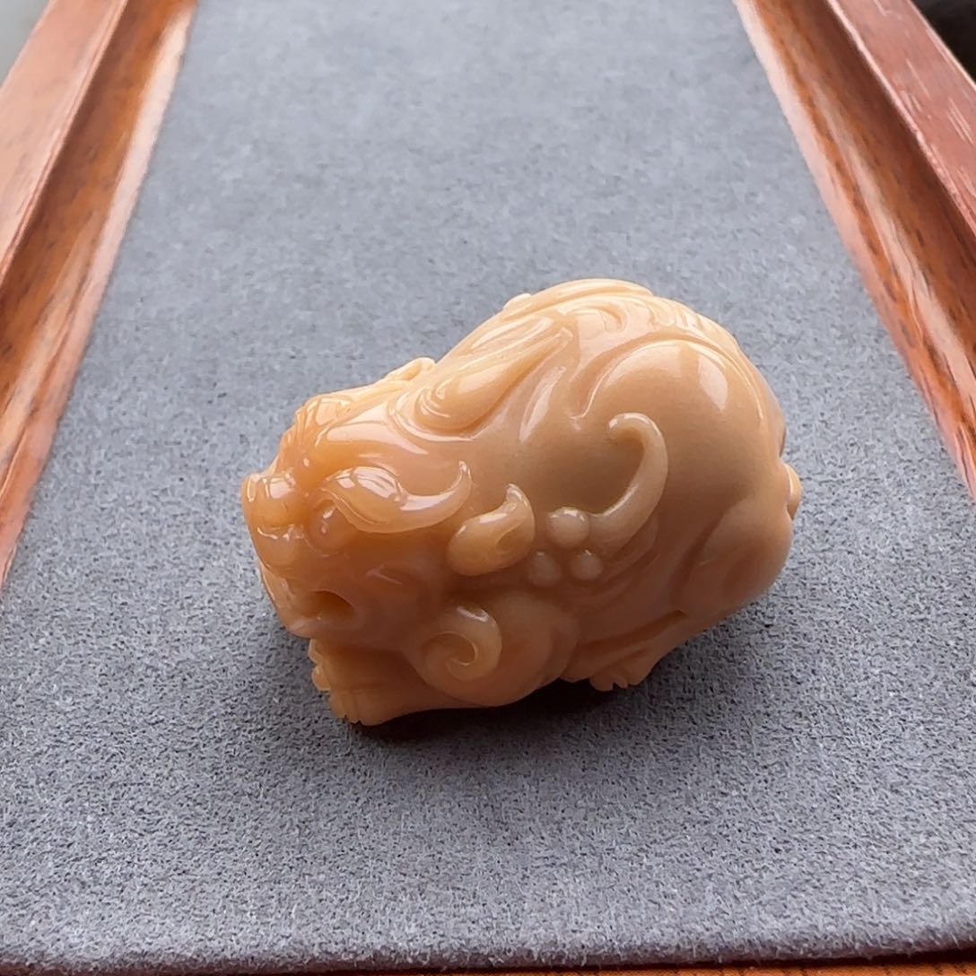 石英质玉未镶嵌配饰