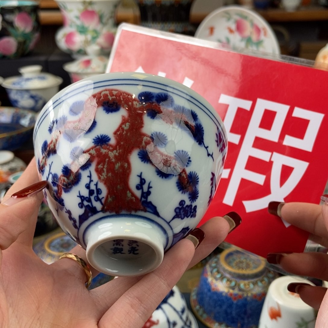 陶瓷艺术家的作品是一