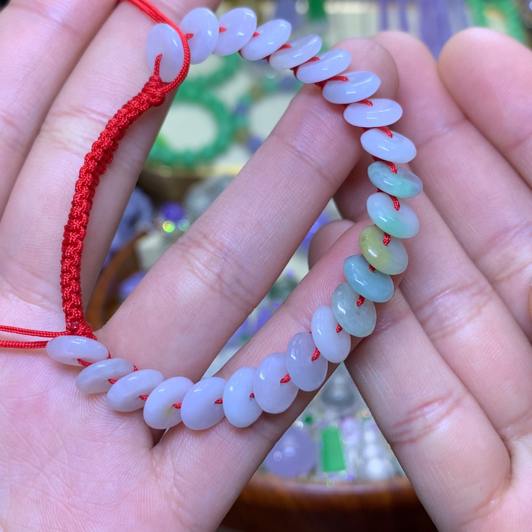 翡翠颈饰未镶嵌翡翠（返）