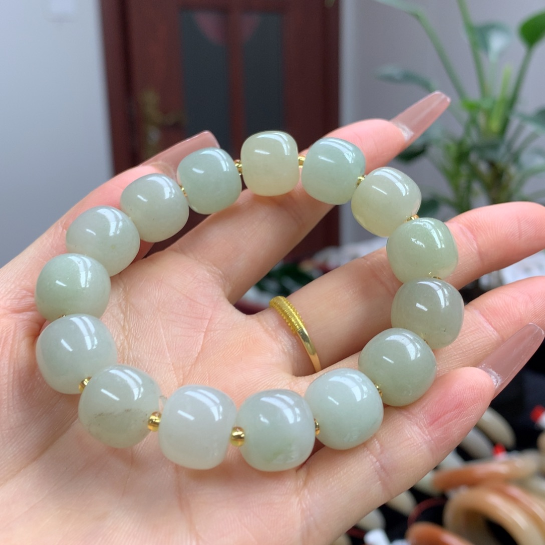 石英质玉串未镶嵌
