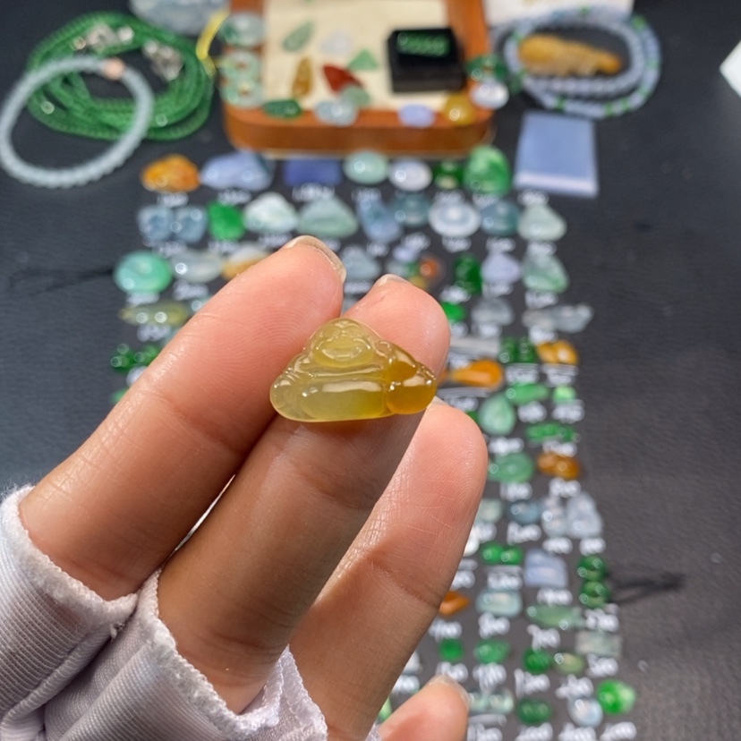 【闪购商品】翡翠挂件未镶嵌佛