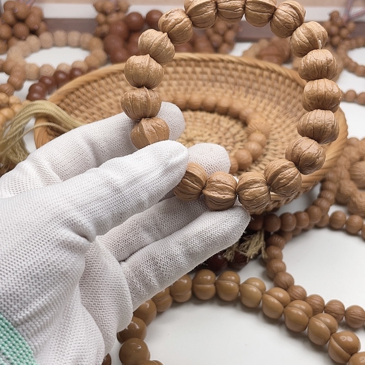 自***.猴头核桃吊坠猴头