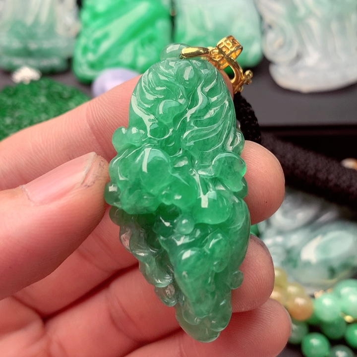 翡翠未镶嵌吊坠(不含链)