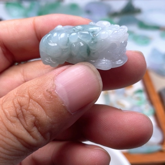 翡翠未镶嵌颈饰翡翠貔貅