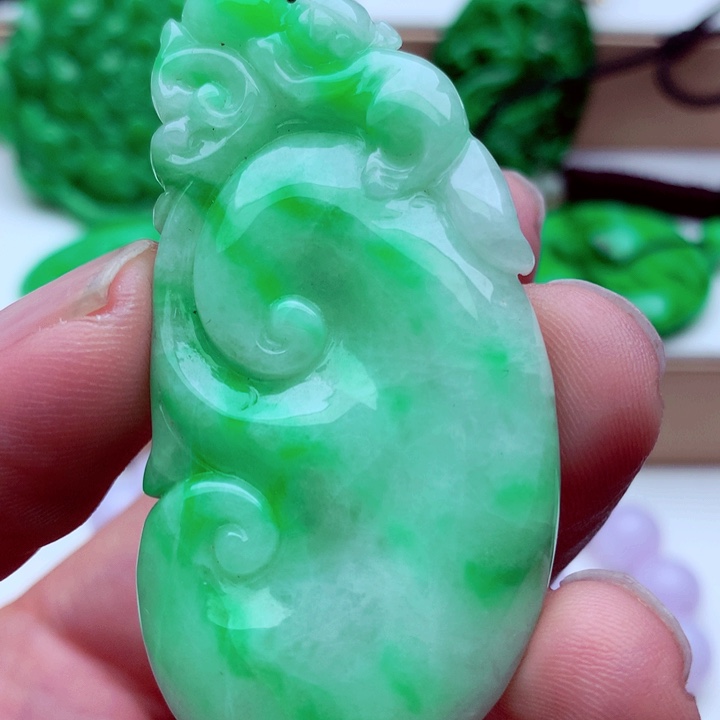 翡翠未镶嵌吊坠(不含链)