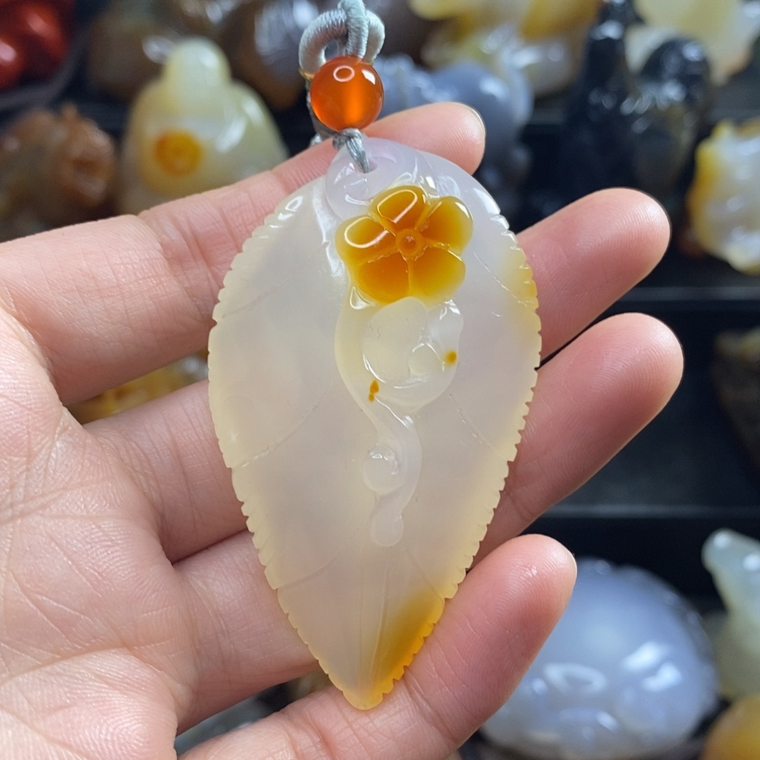 玛瑙/玉髓未镶嵌吊坠