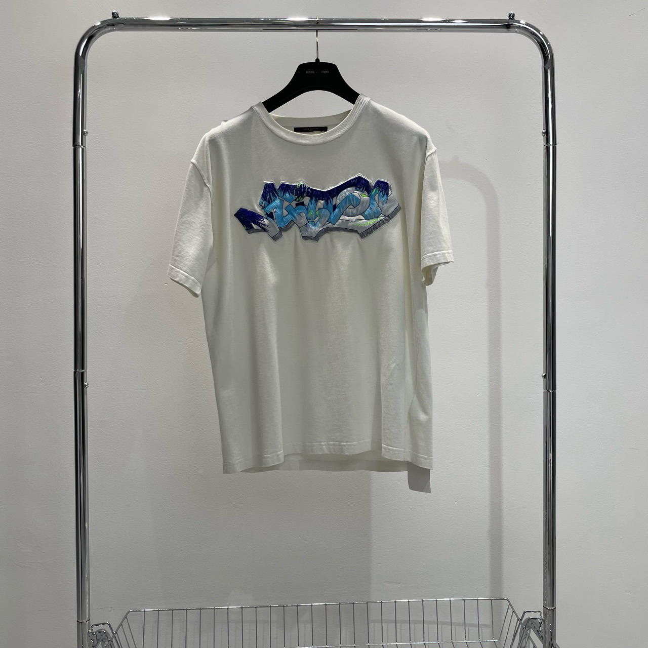 99新 LouisVuitton/路易威登 短袖 尺码l 成色99新 yy00012
