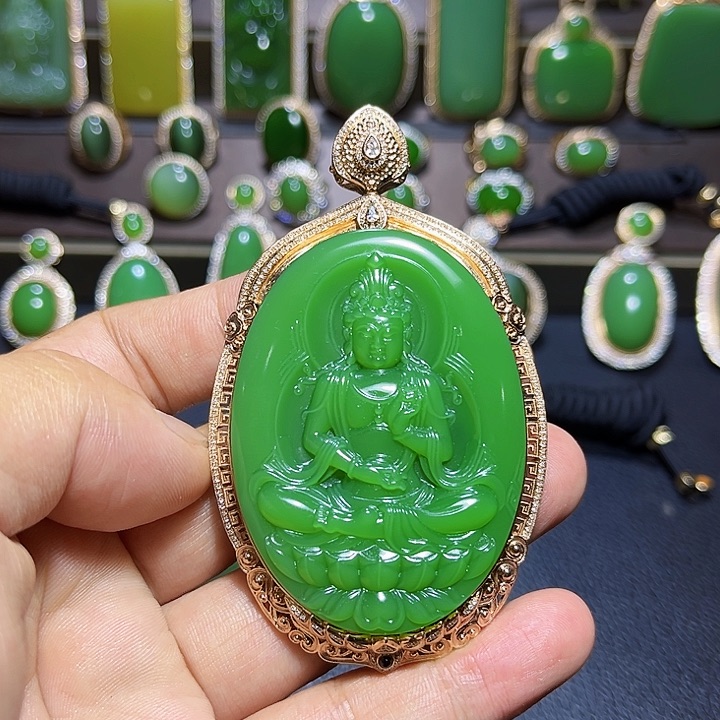 和田玉18K金镶嵌挂件X*Q