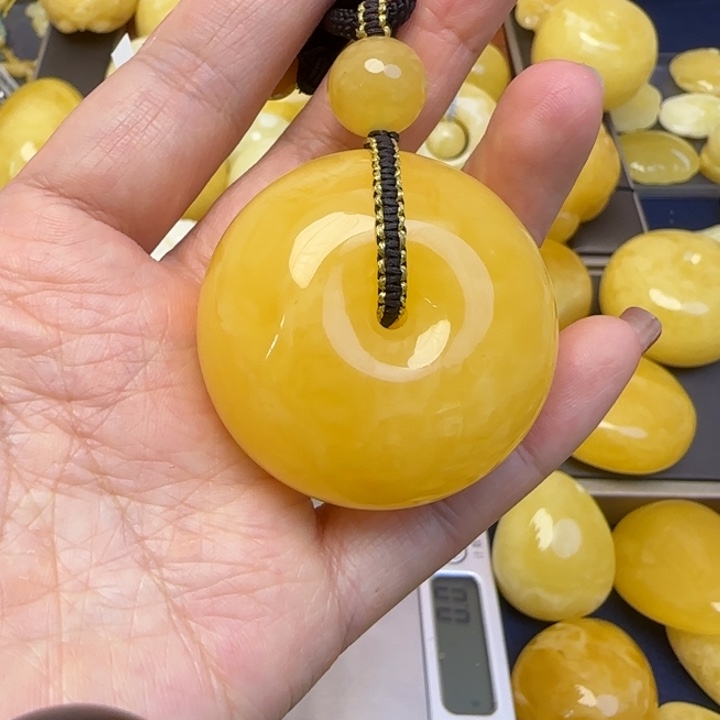 未镶嵌颈饰蜜蜡天然蜜蜡