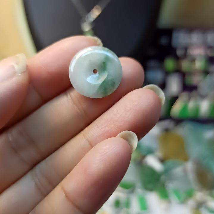 翡翠颈饰未镶嵌九**嘴