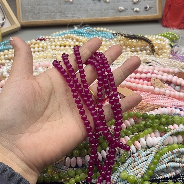 玛瑙/玉髓珠宝半成品未镶嵌一条6mm红刚玉