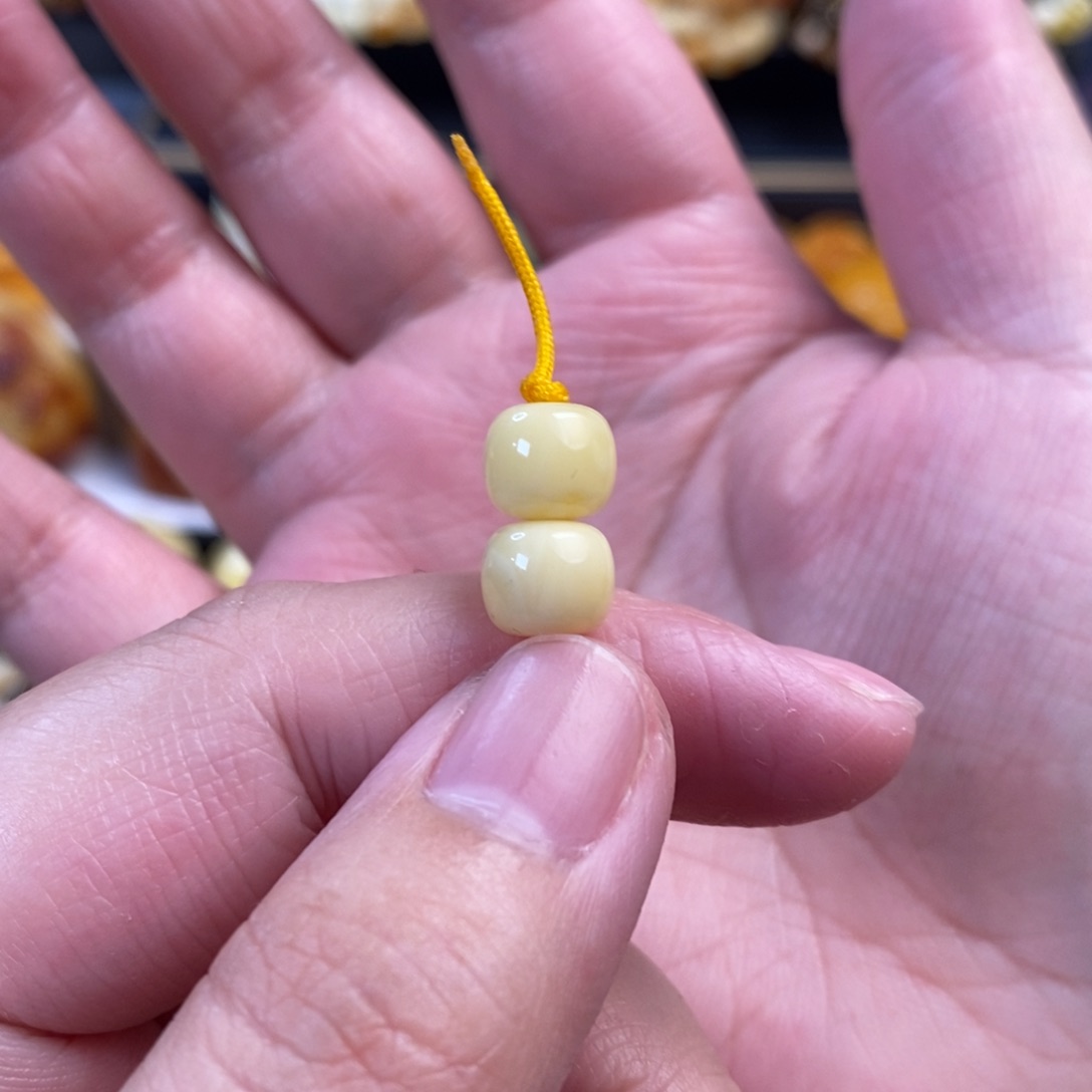未镶嵌蜜蜡裸石阿尔卑斯奶白对珠8×7