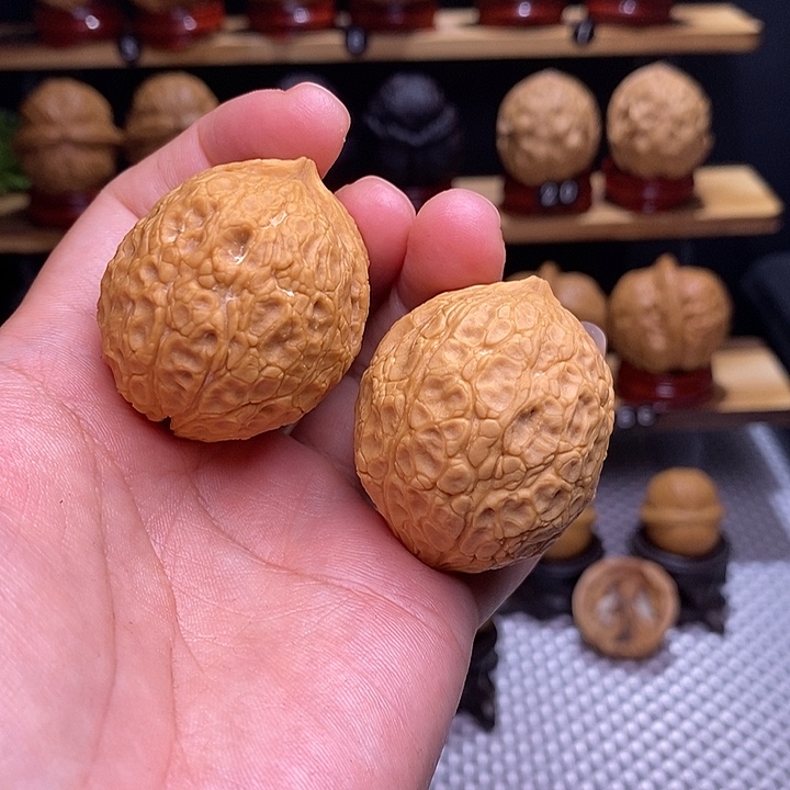 文玩核桃吊坠铁锤10