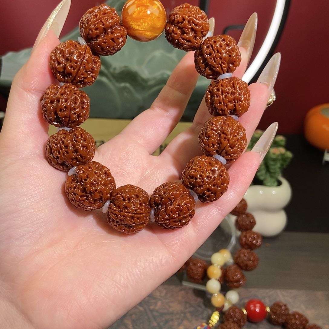 金刚菩提手串20s.         